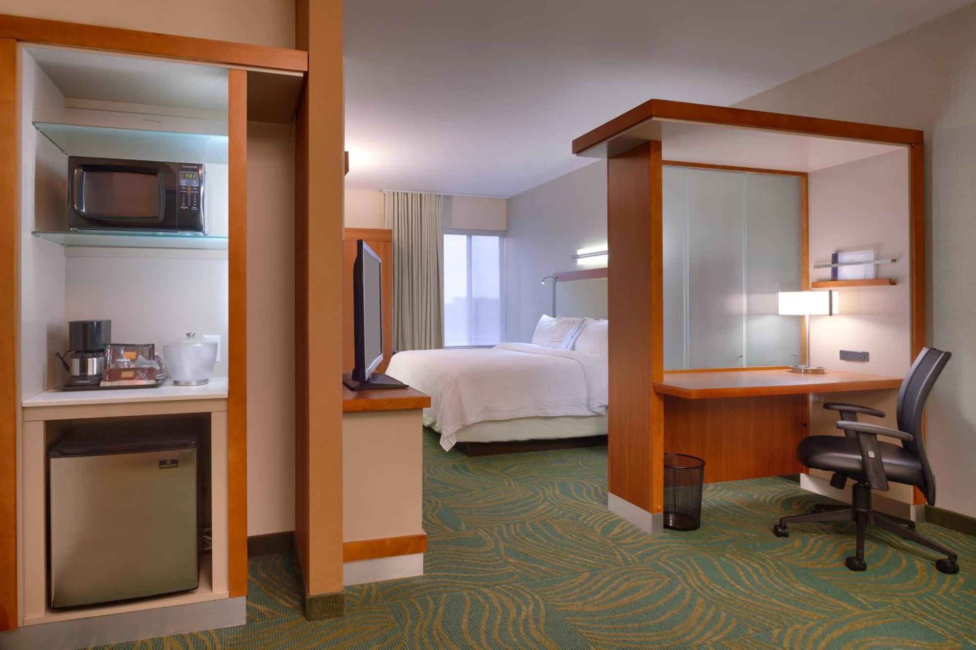 Springhill Hotel 3*